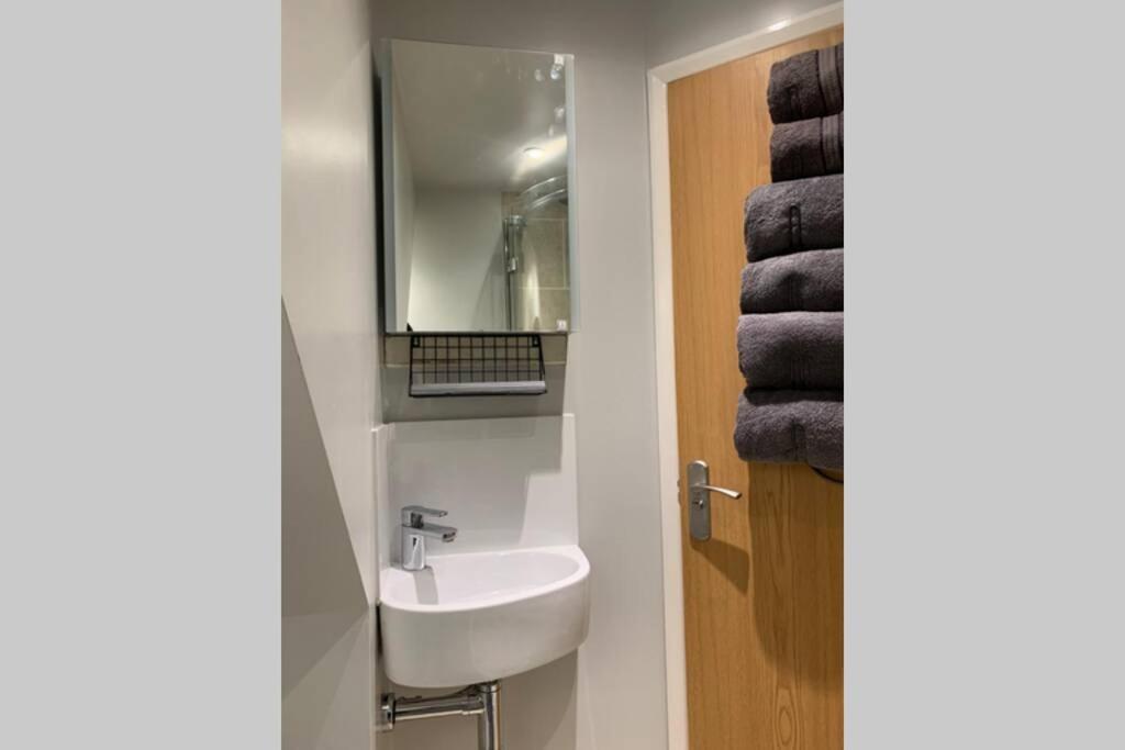 The Annex @ 3 East Town Cottages West Ashton 외부 사진