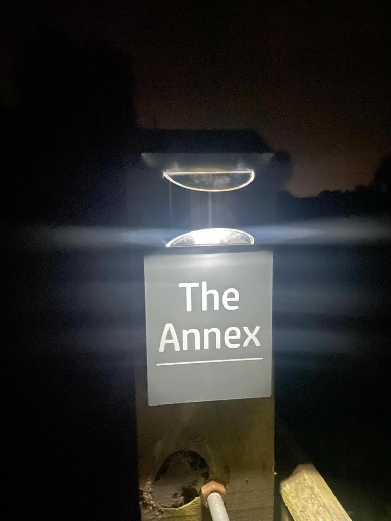 The Annex @ 3 East Town Cottages West Ashton 외부 사진